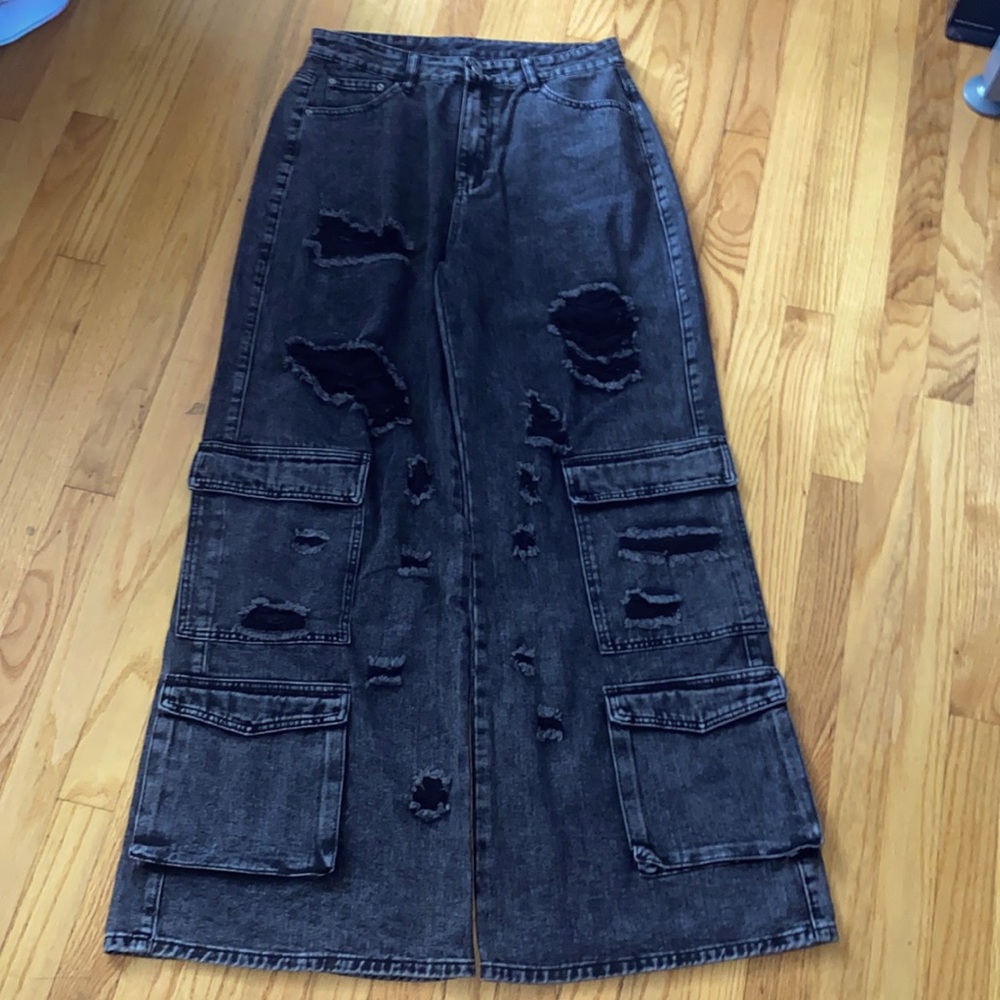 Cargo Style Wide Leg Jeans